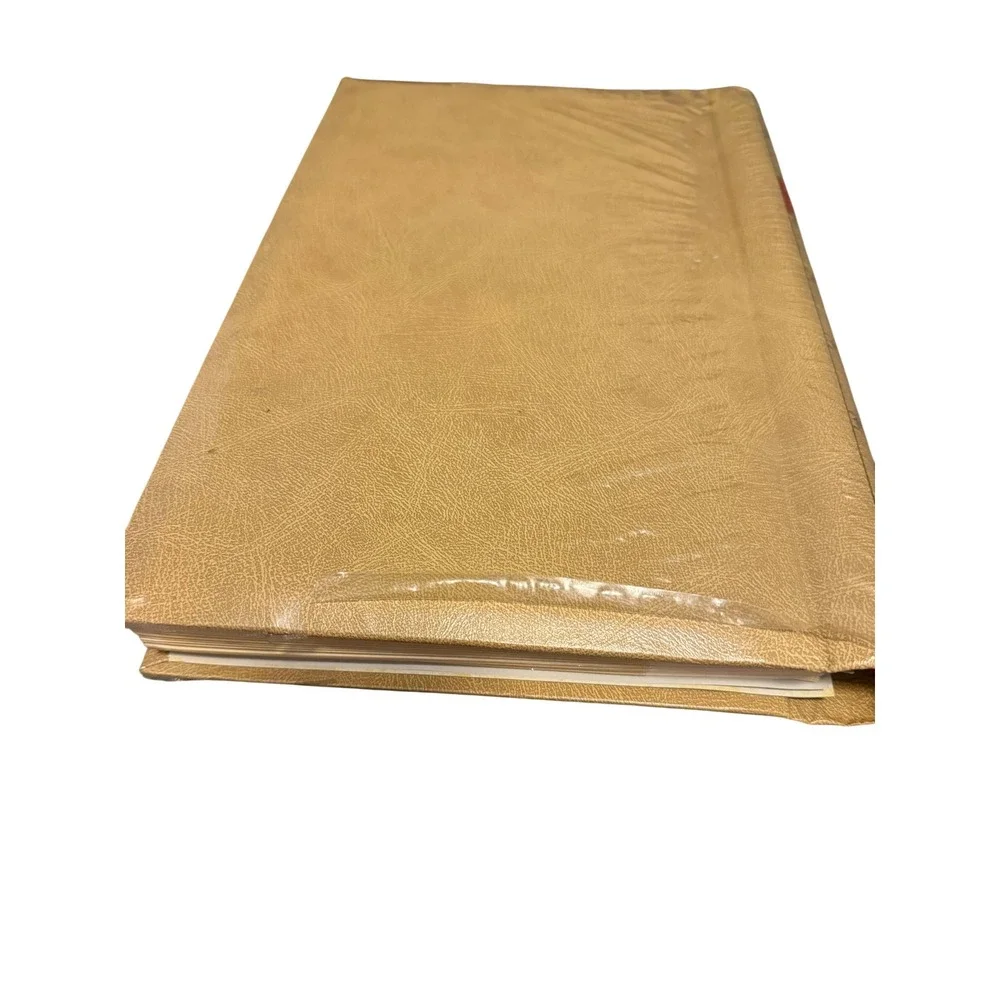 Pioneer Photo Album BDP-35 Tan Gold Vinyl Holds 300 4x6 Photos Bi-Directional